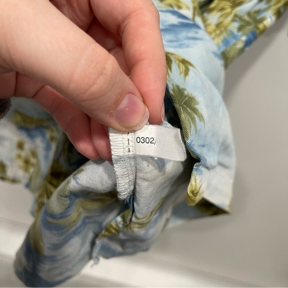 Kona Kai Button Down Hawaiian Shirt Short Sleeve Tropical Print Cotton Blend - Picture 7 of 7